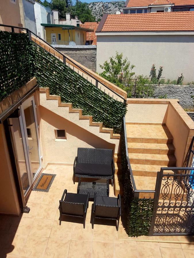 Apartmani Vuk Cetinje Exterior photo